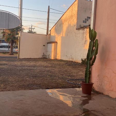 Pousada Girassol Olímpia Exteriör bild